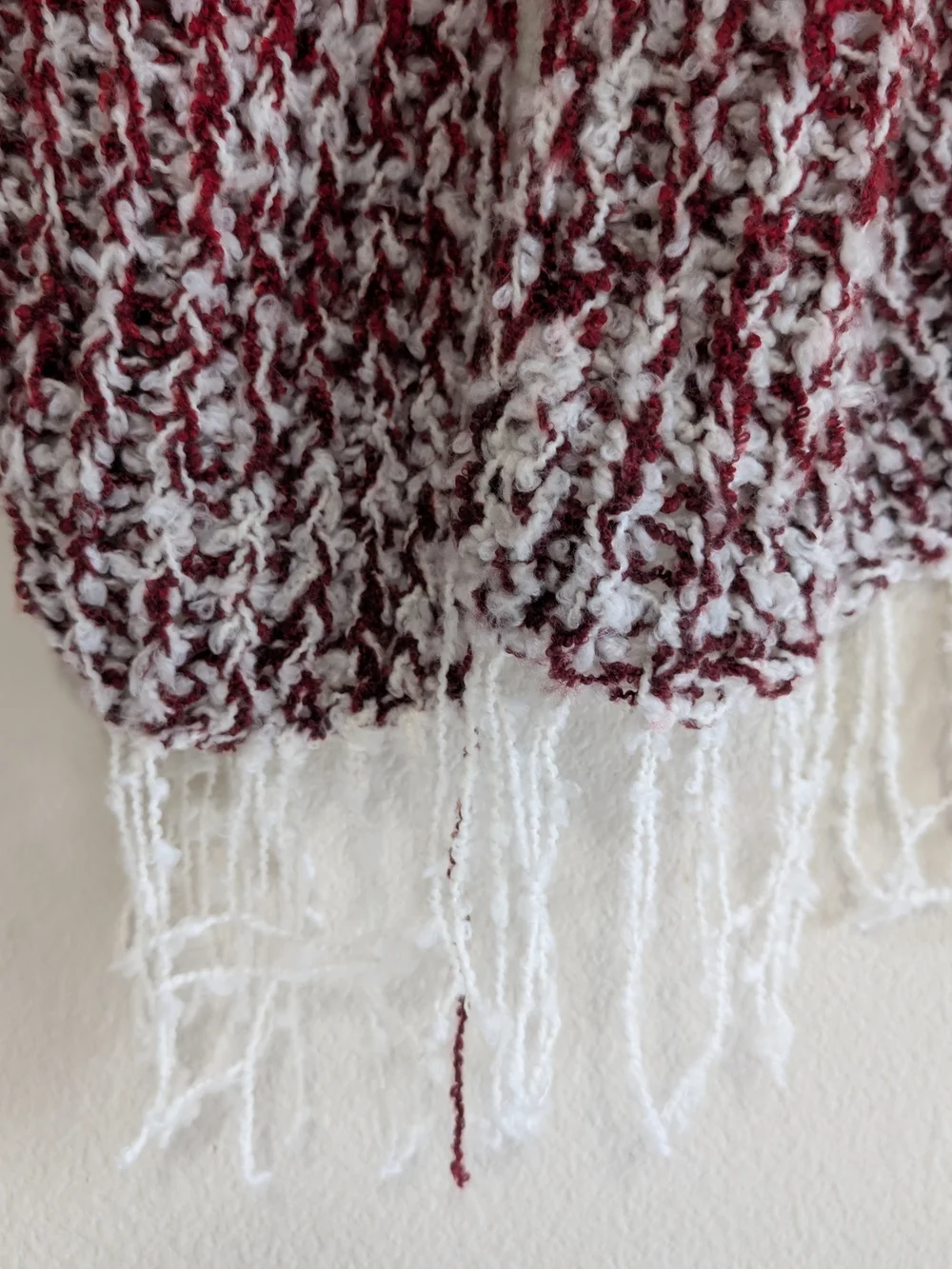 Elegant Knit Scarf in Red and White